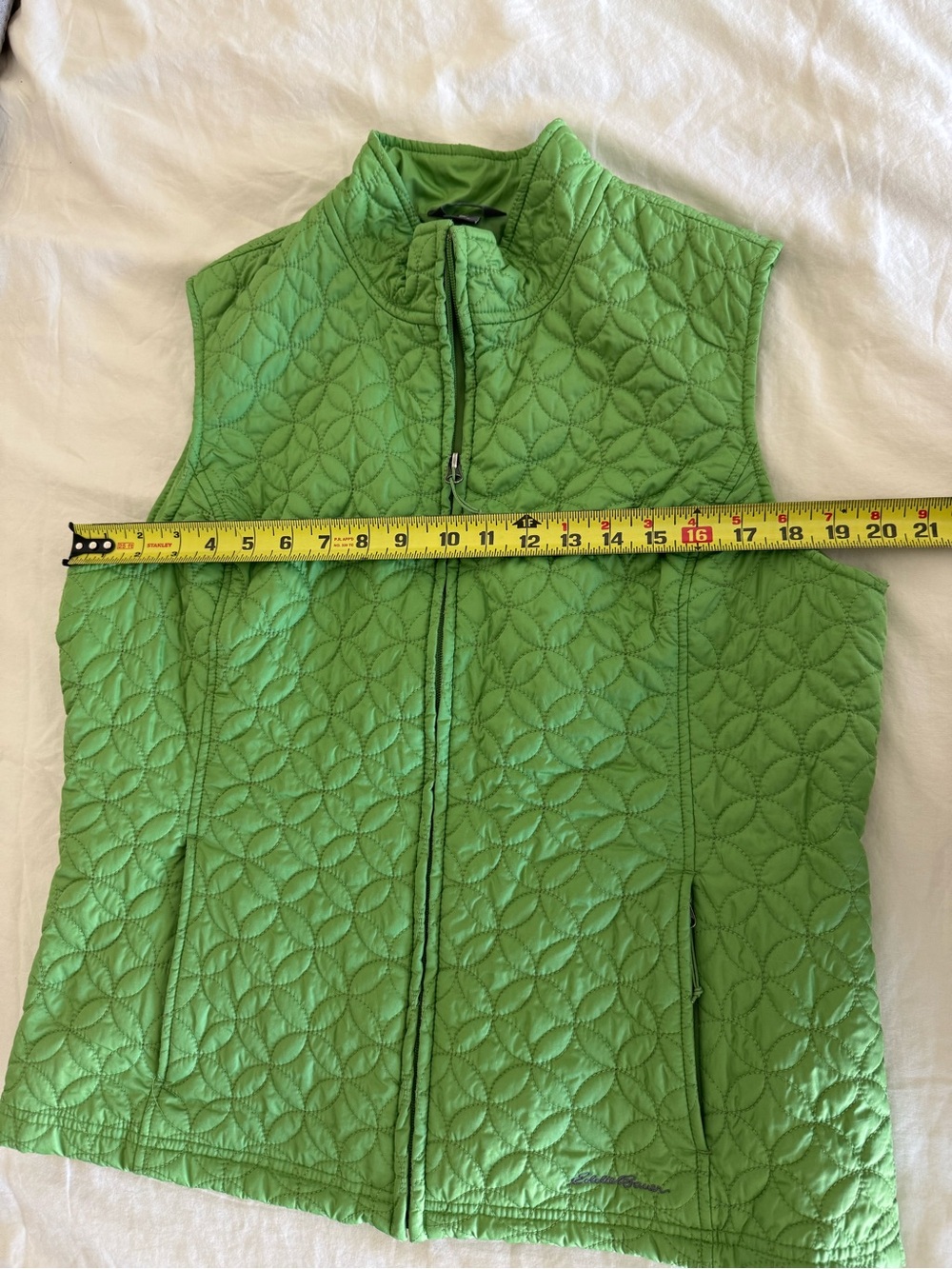Eddie Bauer Quilted Green Vest - Stand Collar Zip - Picture 8 of 13